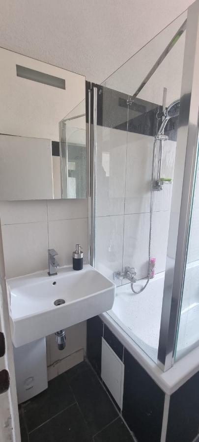 B&R Apartment In Aufsessplatz Nuremberg Bagian luar foto