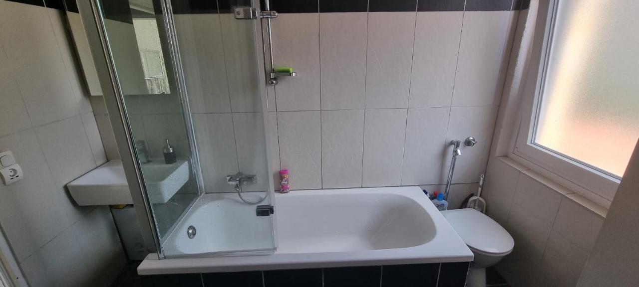 B&R Apartment In Aufsessplatz Nuremberg Bagian luar foto